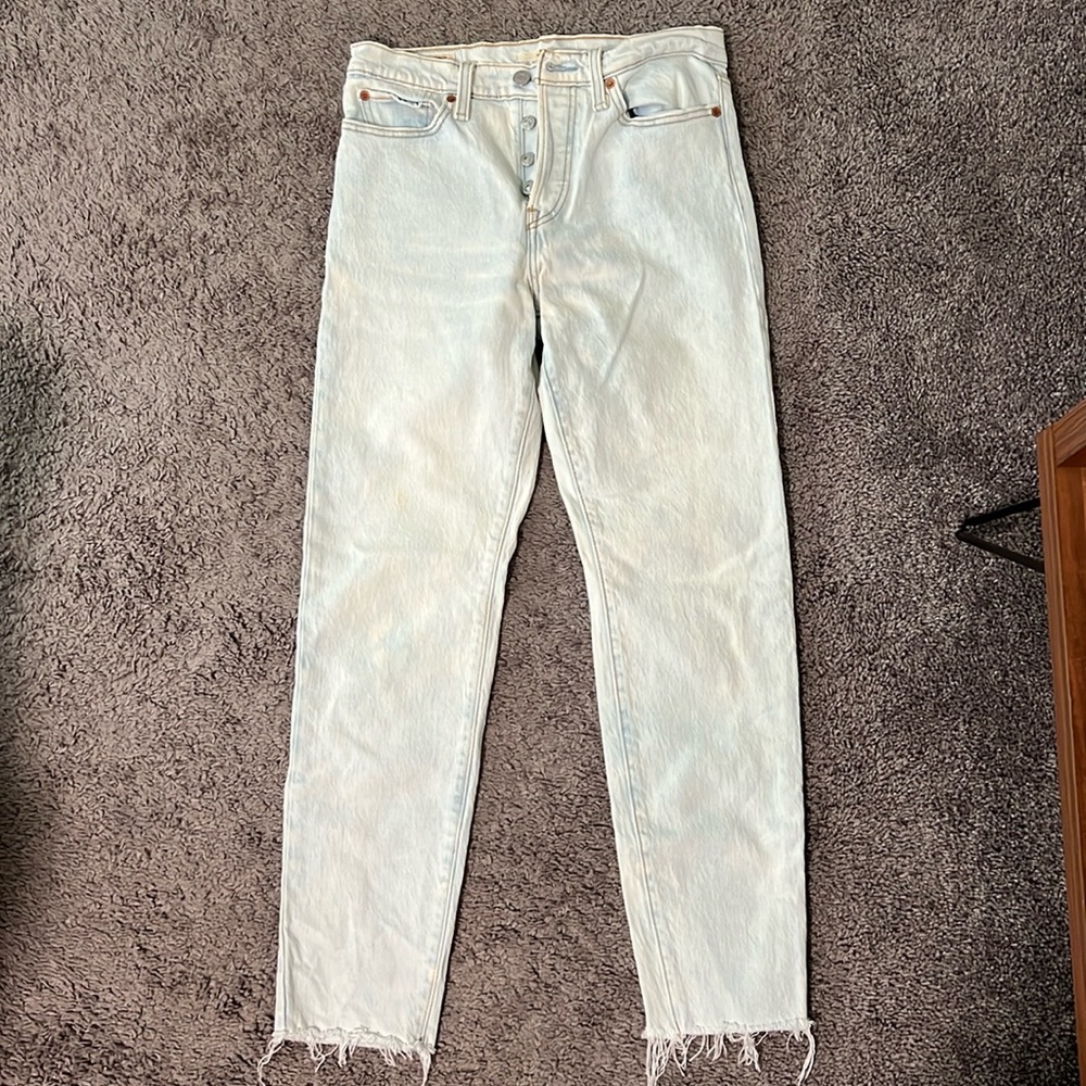Levi’s Wedgie